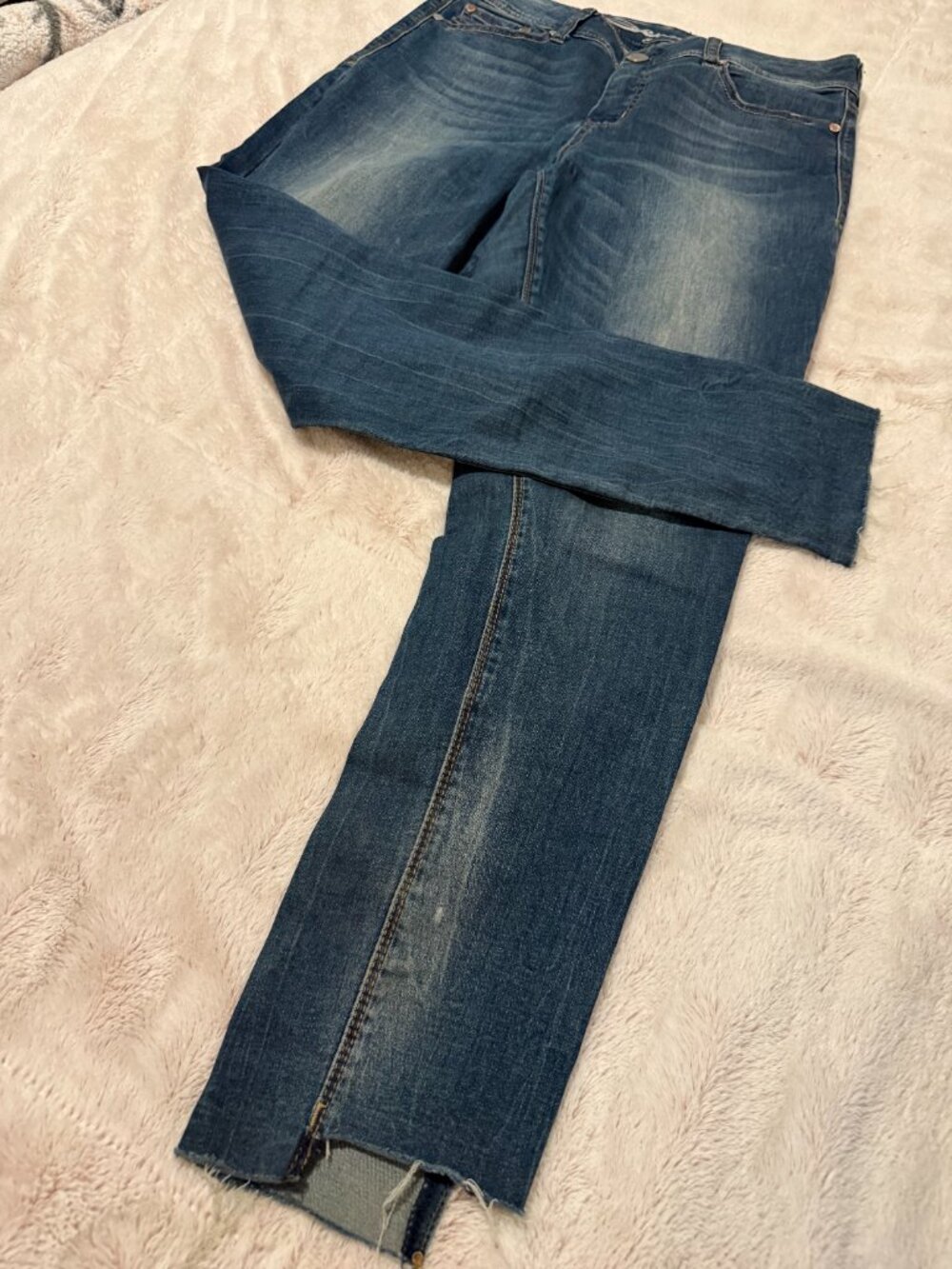 Seven 7 Women's Blue Distressed Straight Jeans - Ankle Crop - Size 12